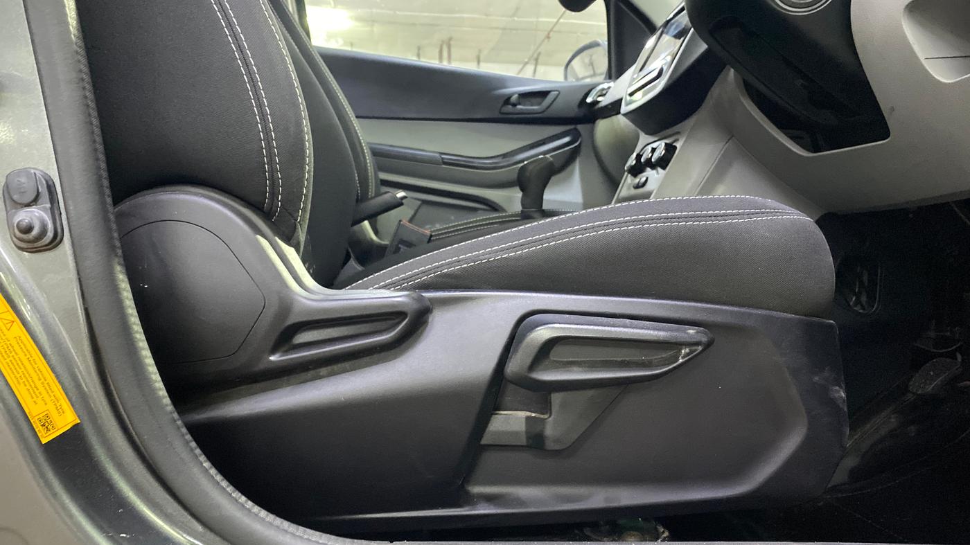 2023 Tata Tiago XT PETROL, Petrol, Manual, 15,665 km, Driver Side Adjustment Panel