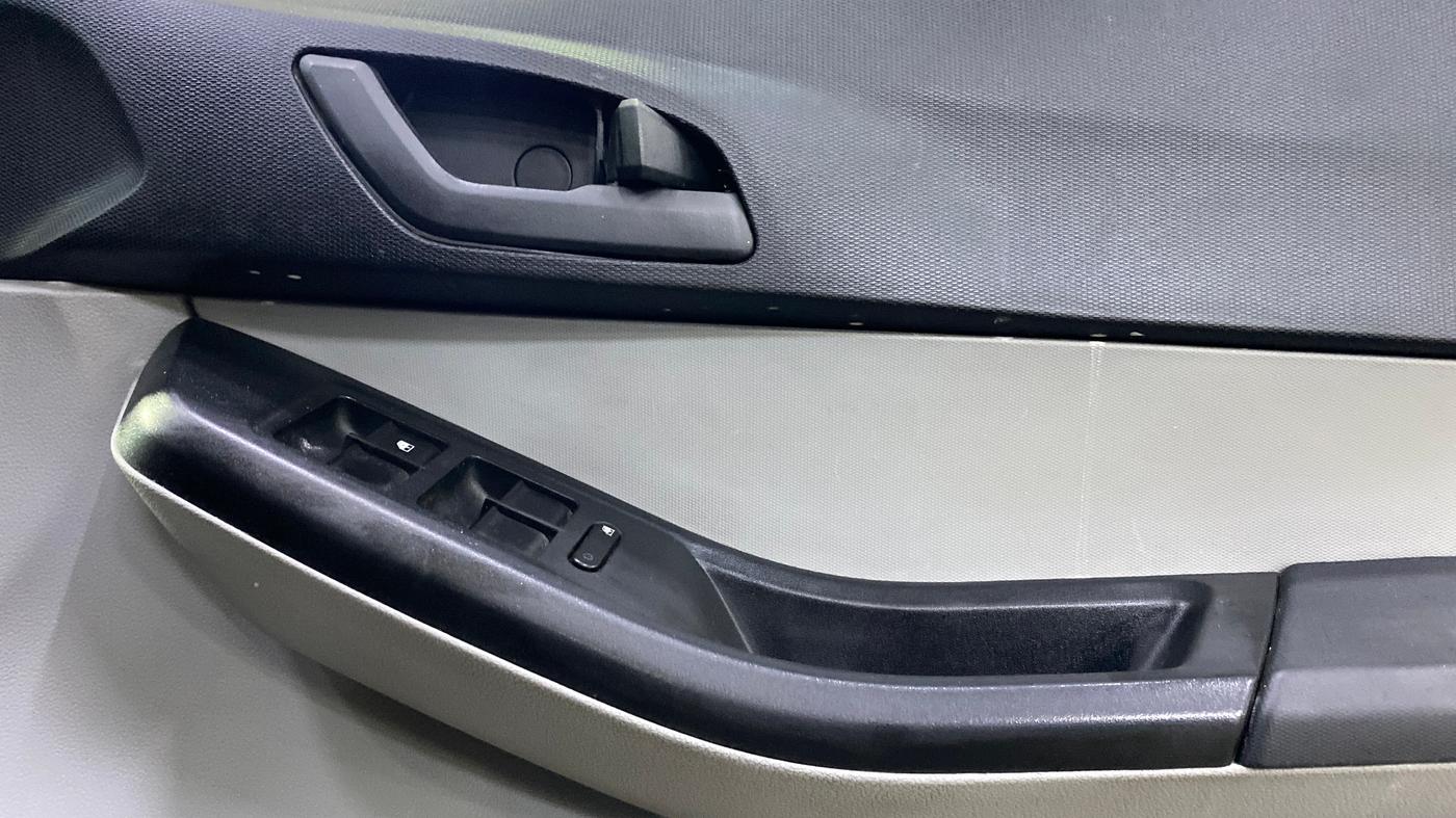 2023 Tata Tiago XT PETROL, Petrol, Manual, 15,665 km, Driver Side Door Panels Control