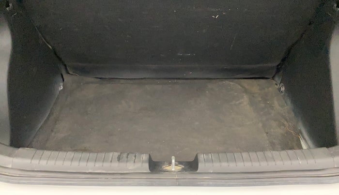 2018 Hyundai Elite i20 MAGNA EXECUTIVE 1.2, Petrol, Manual, 87,648 km, Boot Inside