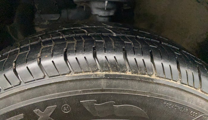 2018 Hyundai Elite i20 MAGNA EXECUTIVE 1.2, Petrol, Manual, 87,648 km, Left Front Tyre Tread