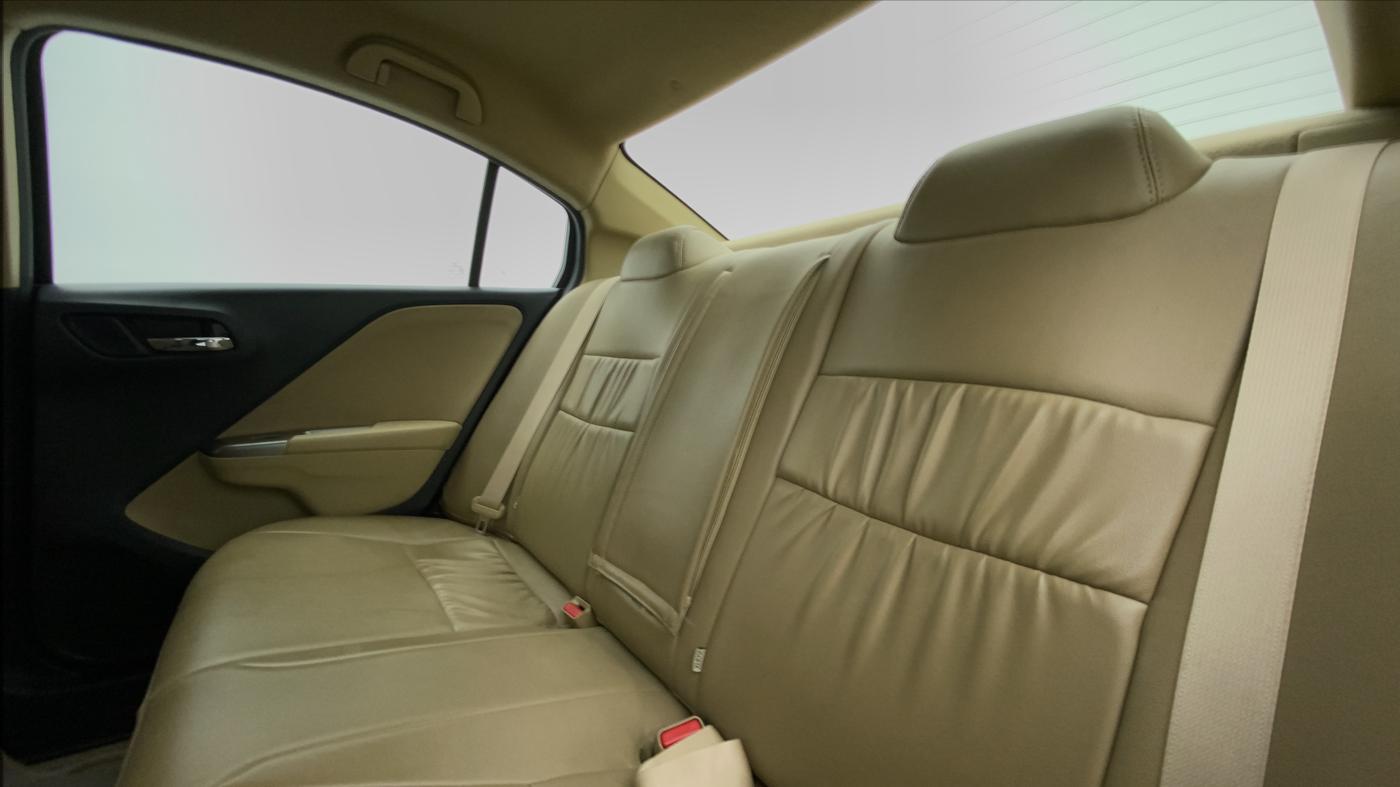 2017 Honda City V MT PETROL, Petrol, Manual, 19,038 km, Right Side Rear Door Cabin