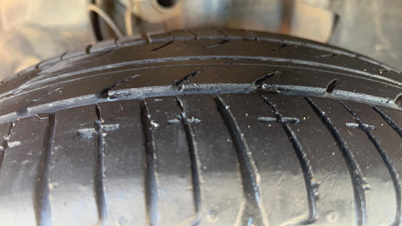 2022 Tata Tiago XZ PLUS PETROL, Petrol, Manual, 30,928 km, Left Front Tyre Tread