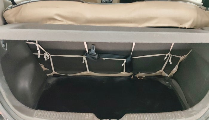 2016 Hyundai i10 MAGNA 1.1, Petrol, Manual, 40,772 km, Boot Inside