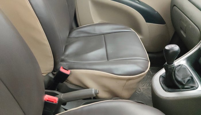 2016 Hyundai i10 MAGNA 1.1, Petrol, Manual, 40,772 km, Gear Lever