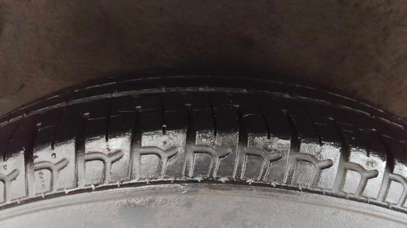 2016 Hyundai i10 MAGNA 1.1, Petrol, Manual, 40,732 km, Right Rear Tyre Tread