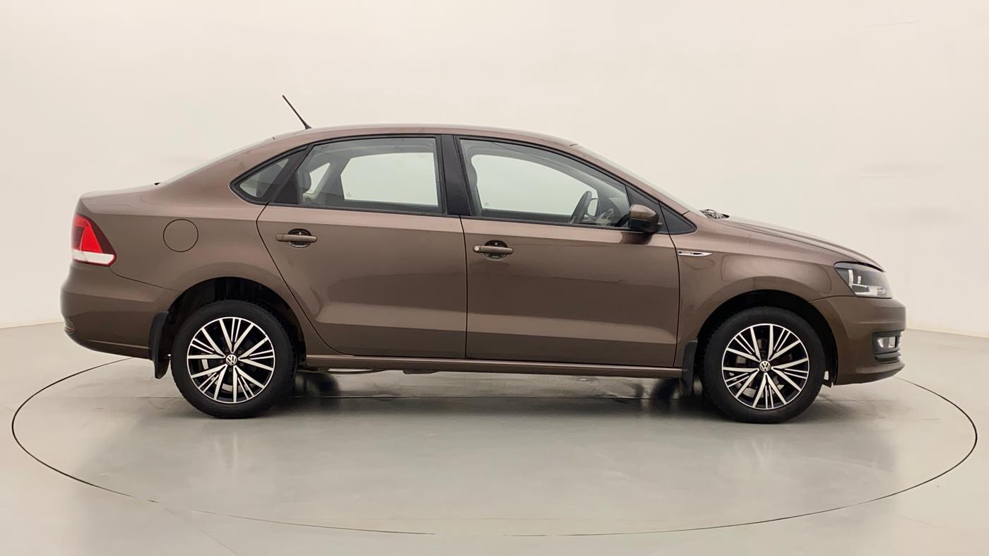 2019 Volkswagen Vento COMFORTLINE 1.6, Petrol, Manual, 40,423 km, Right Side View
