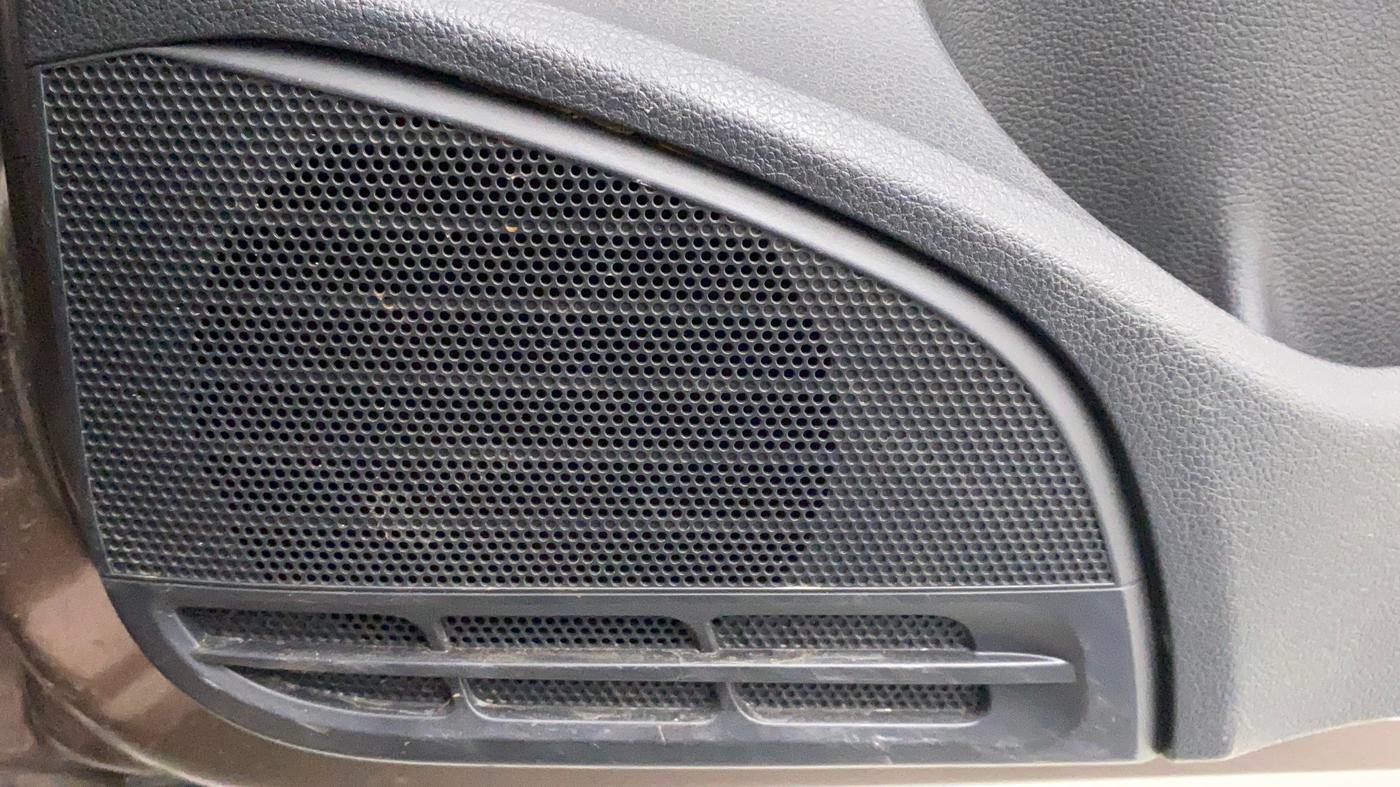 2019 Volkswagen Vento COMFORTLINE 1.6, Petrol, Manual, 40,423 km, Speaker