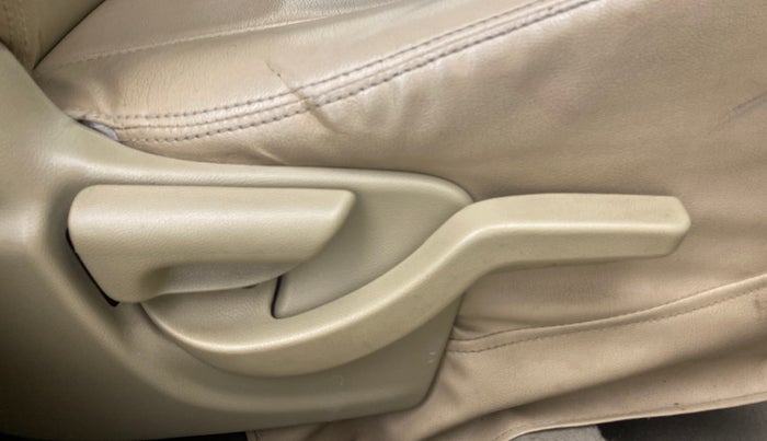 2014 Honda Amaze 1.2L I-VTEC VX, Petrol, Manual, 88,416 km, Driver Side Adjustment Panel