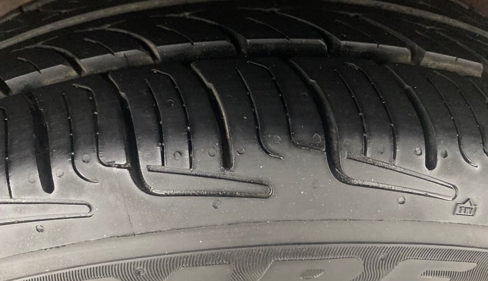 2014 Honda Amaze 1.2L I-VTEC VX, Petrol, Manual, 88,416 km, Right Rear Tyre Tread