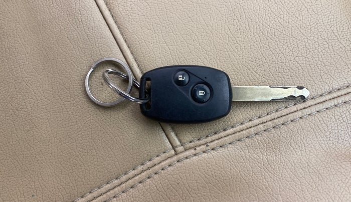 2014 Honda Amaze 1.2L I-VTEC VX, Petrol, Manual, 88,416 km, Key Close Up