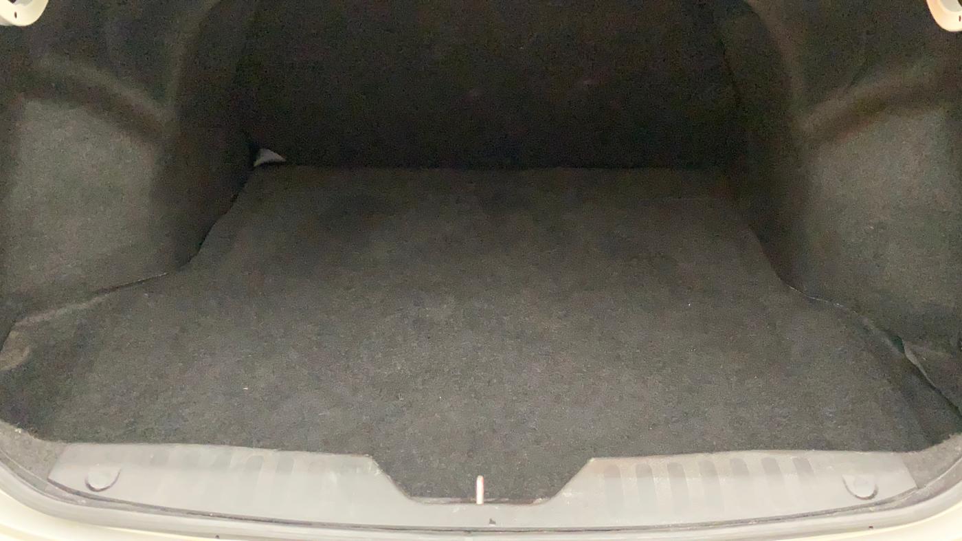 2016 Maruti Ciaz ZXI+ RS, Petrol, Manual, 38,997 km, Boot Inside