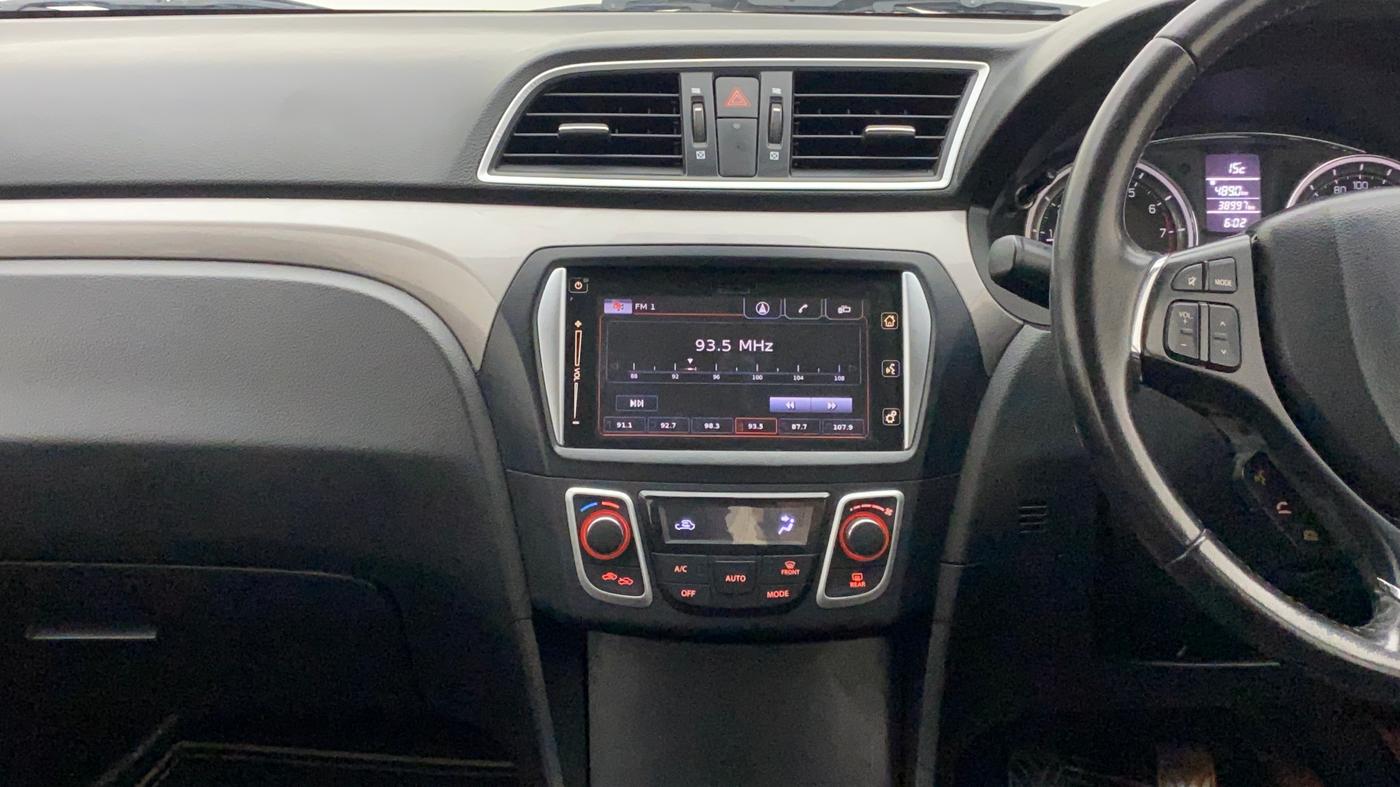 2016 Maruti Ciaz ZXI+ RS, Petrol, Manual, 38,997 km, Air Conditioner