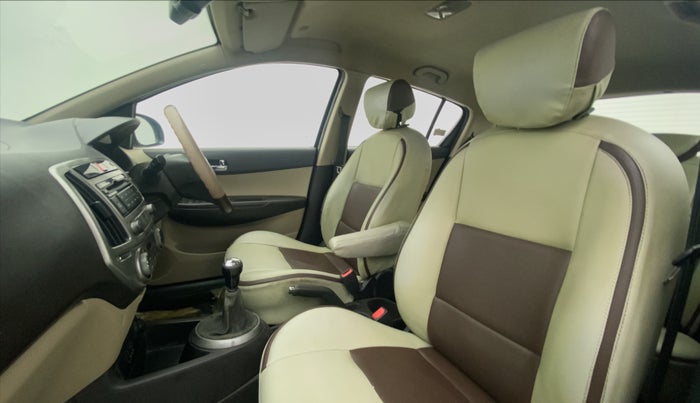 2013 Hyundai i20 ASTA 1.2, Petrol, Manual, 63,998 km, Right Side Front Door Cabin