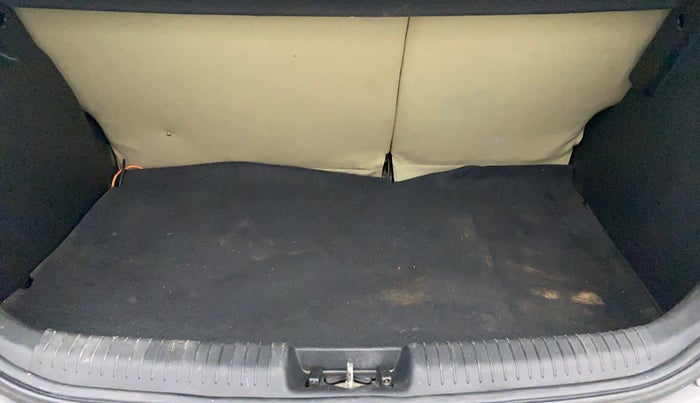 2013 Hyundai i20 ASTA 1.2, Petrol, Manual, 63,998 km, Boot Inside