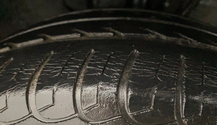 2016 Tata Tiago XZ PETROL, Petrol, Manual, 36,448 km, Right Front Tyre Tread