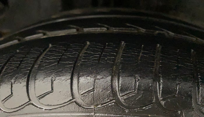 2016 Tata Tiago XZ PETROL, Petrol, Manual, 36,448 km, Right Rear Tyre Tread