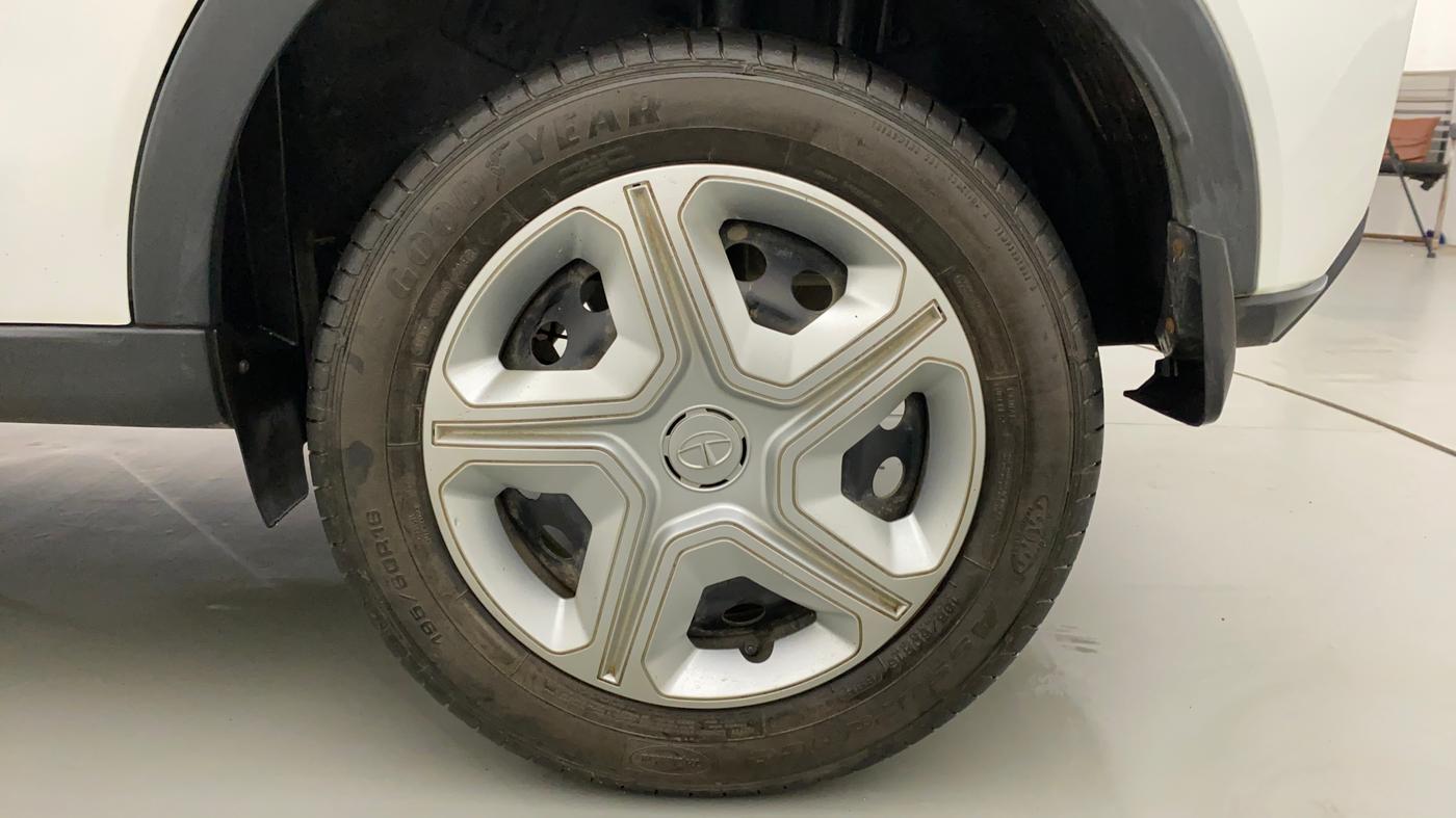 2021 Tata NEXON XZ PETROL, Petrol, Manual, 3,723 km, Left Rear Wheel