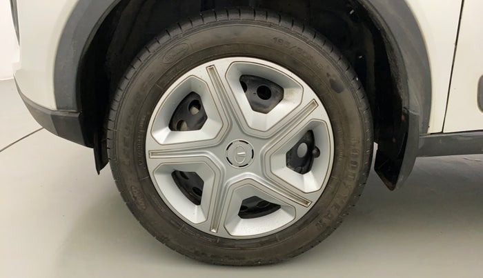 2021 Tata NEXON XZ PETROL, Petrol, Manual, 3,723 km, Left Front Wheel