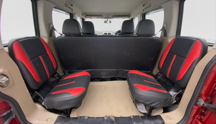 2016 Mahindra TUV300 T8, Diesel, Manual, 99,908 km, Third Seat Row ( optional )