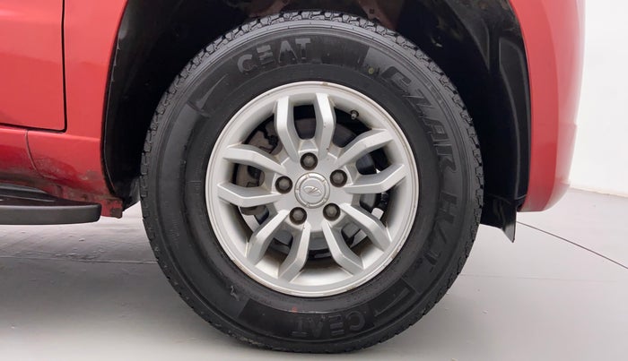 2016 Mahindra TUV300 T8, Diesel, Manual, 99,908 km, Right Front Wheel