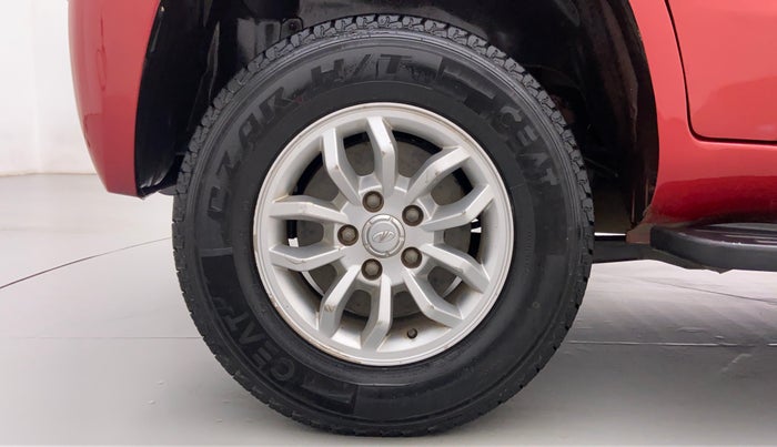 2016 Mahindra TUV300 T8, Diesel, Manual, 99,908 km, Right Rear Wheel