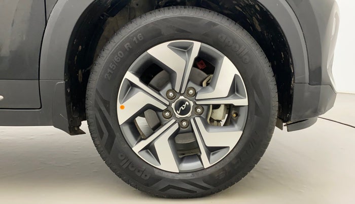 2022 KIA SONET HTX 1.0 IMT, Petrol, Manual, 9,526 km, Right Front Wheel