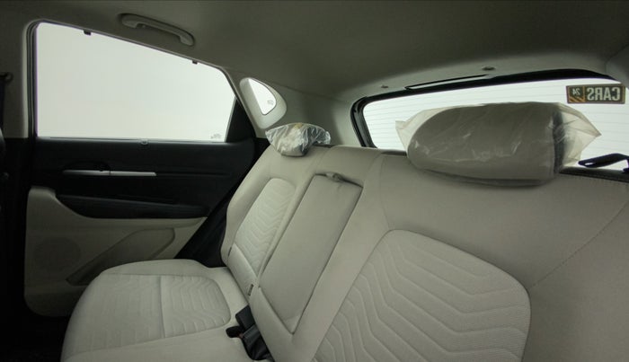 2022 KIA SONET HTX 1.0 IMT, Petrol, Manual, 9,526 km, Right Side Rear Door Cabin