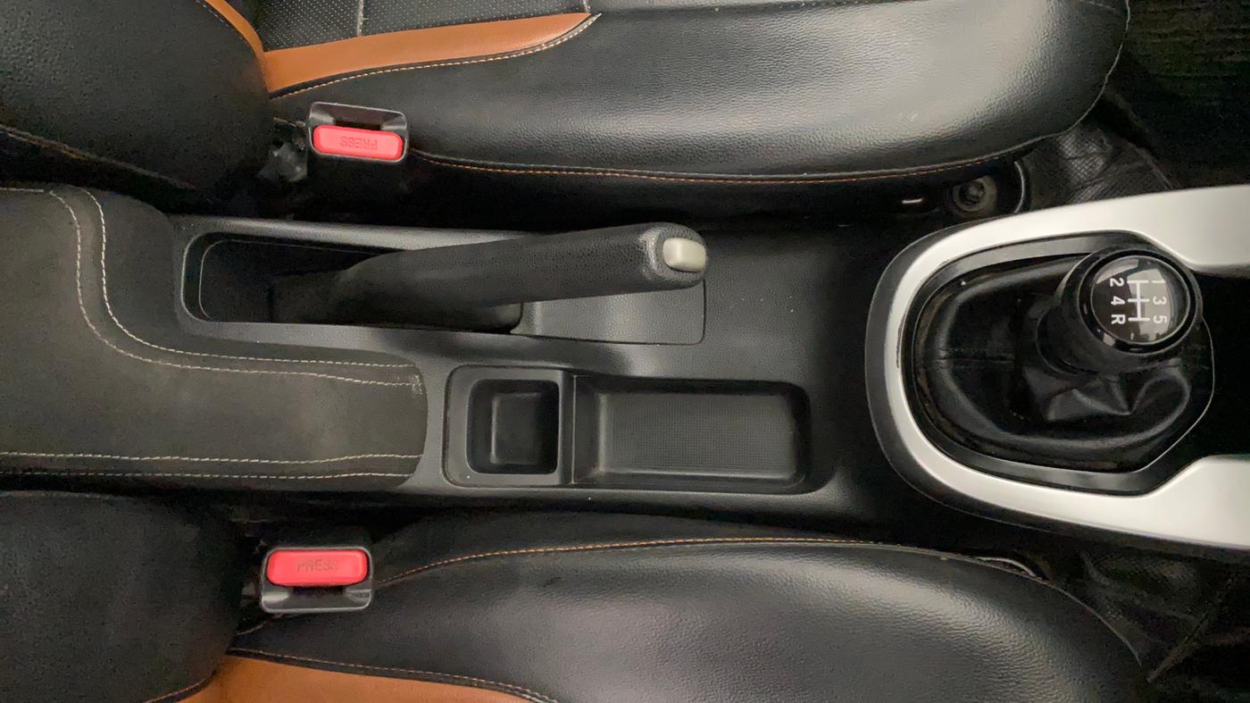 2018 Honda WR-V 1.2L I-VTEC VX MT, Petrol, Manual, 55,773 km, Gear Lever