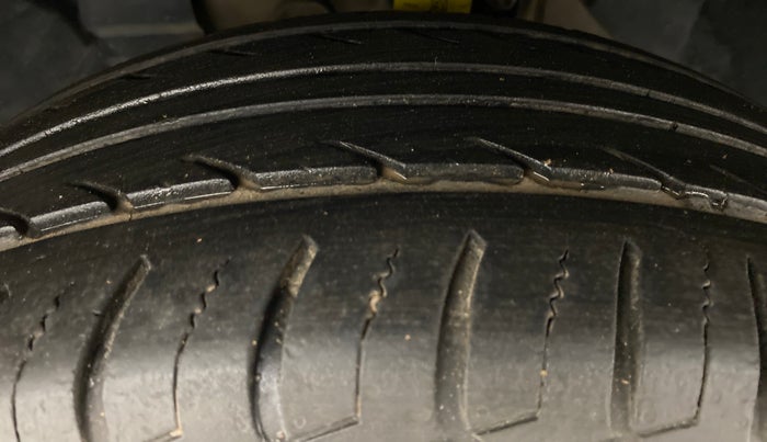 2018 Ford Ecosport 1.5 TDCI TITANIUM PLUS, Diesel, Manual, 37,531 km, Left Front Tyre Tread