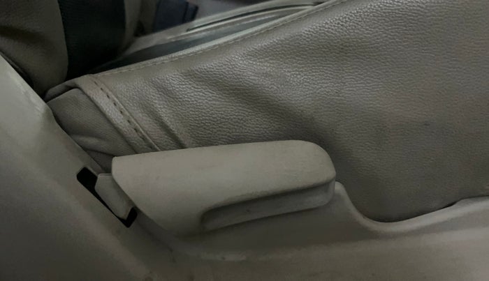 2019 Maruti Celerio VXI CNG, CNG, Manual, 54,408 km, Driver Side Adjustment Panel