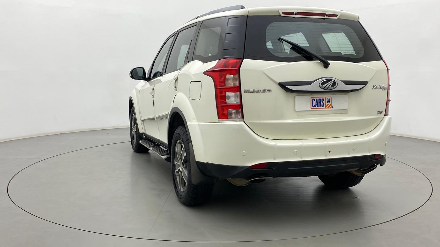 2016 Mahindra XUV500 W6, Diesel, Manual, 71,910 km, Left Back Diagonal
