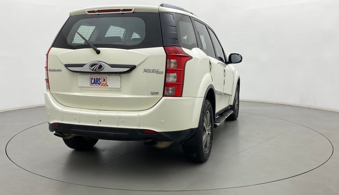 2016 Mahindra XUV500 W6, Diesel, Manual, 71,910 km, Right Back Diagonal
