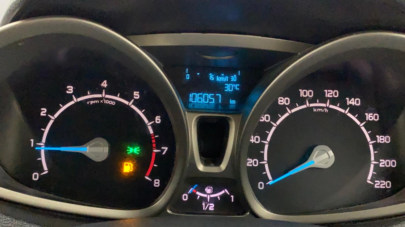 2016 Ford Ecosport TITANIUM 1.5L PETROL, Petrol, Manual, 1,06,057 km, Odometer Image