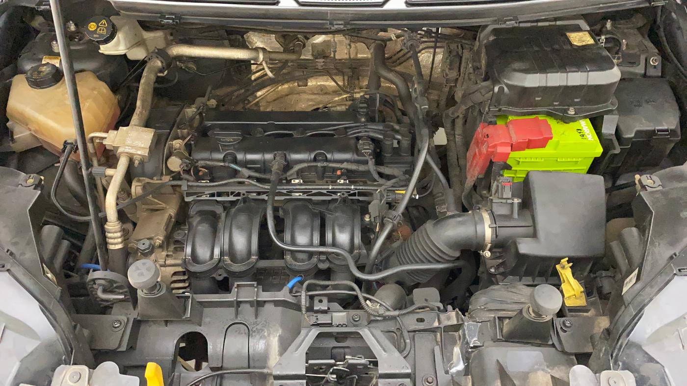 2016 Ford Ecosport TITANIUM 1.5L PETROL, Petrol, Manual, 1,06,057 km, Open Bonet