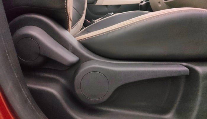 2017 Renault Captur PLATINE DIESEL , Diesel, Manual, 95,011 km, Driver Side Adjustment Panel