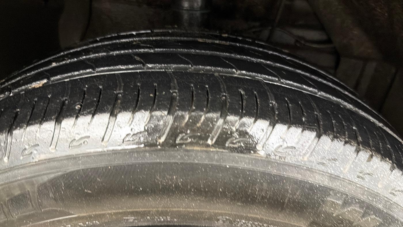 2023 Maruti BREZZA ZXI, Petrol, Manual, 47,431 km, Right Front Tyre Tread