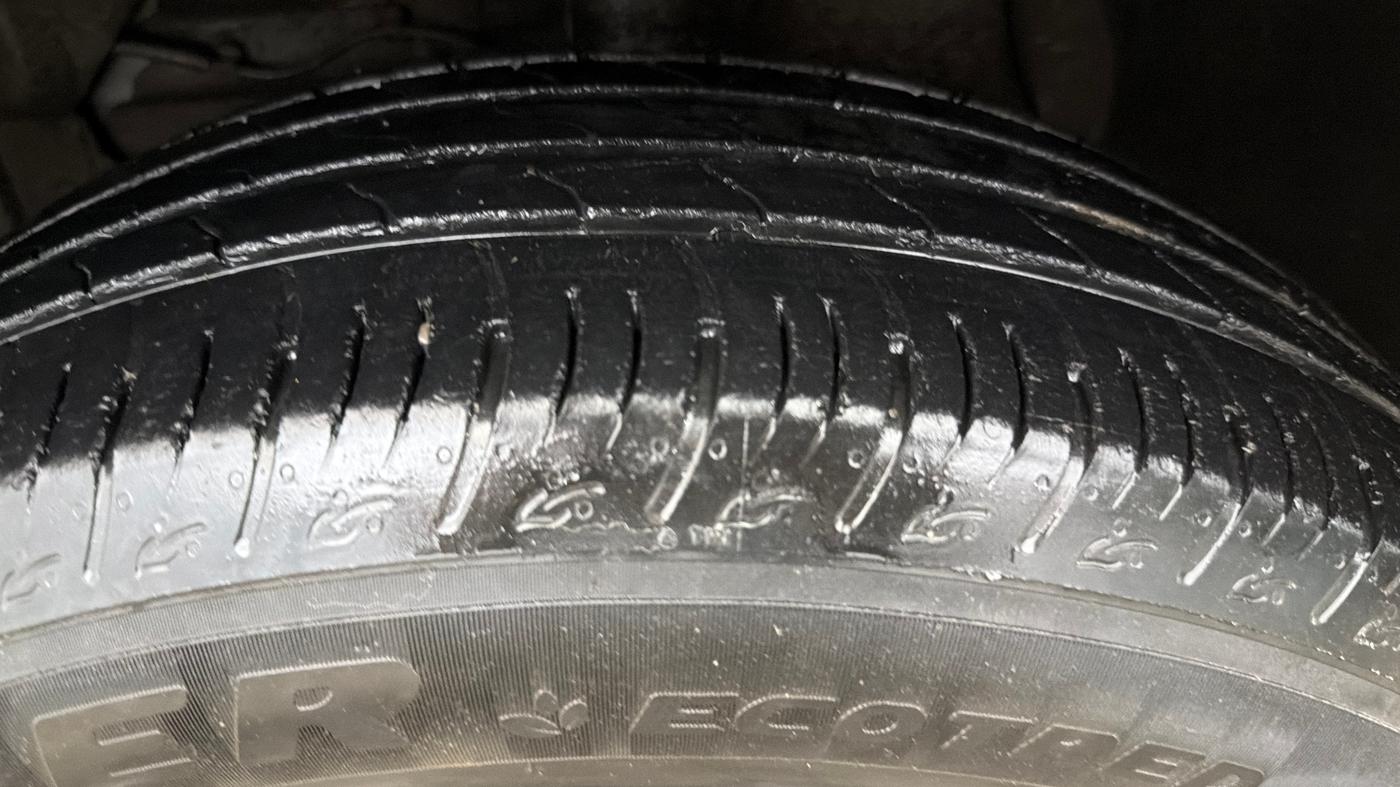 2023 Maruti BREZZA ZXI, Petrol, Manual, 47,431 km, Left Front Tyre Tread
