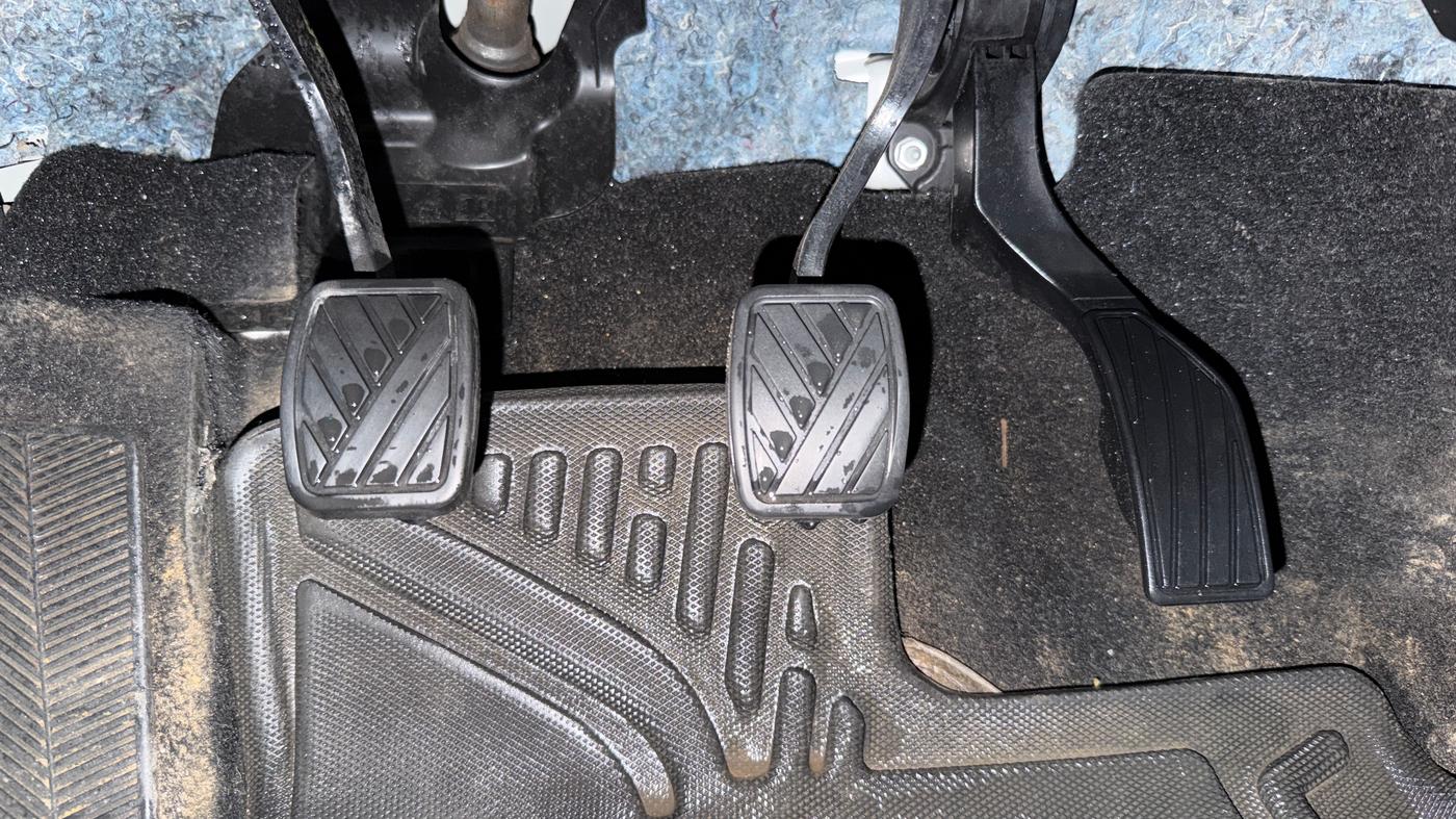 2023 Maruti BREZZA ZXI, Petrol, Manual, 47,431 km, Pedals