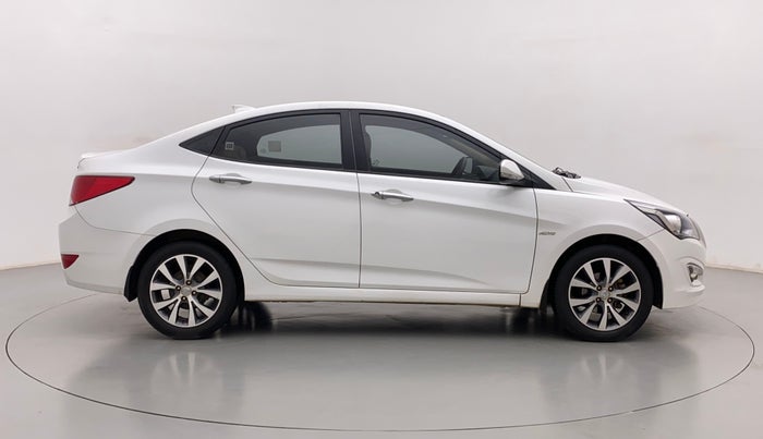 2017 Hyundai Verna 1.6 VTVT SX AT, Petrol, Automatic, 22,523 km, Right Side View