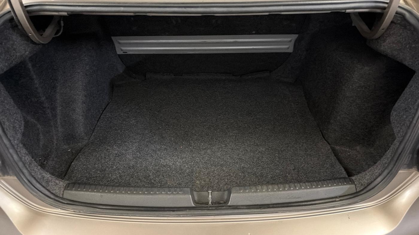 2016 Volkswagen Vento HIGHLINE PETROL AT, Petrol, Automatic, 73,545 km, Boot Inside