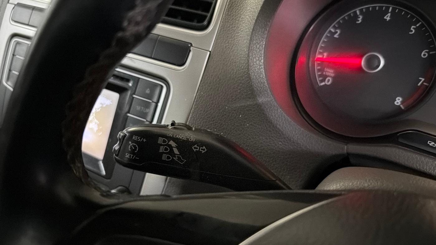 2016 Volkswagen Vento HIGHLINE PETROL AT, Petrol, Automatic, 73,545 km, Adaptive Cruise Control