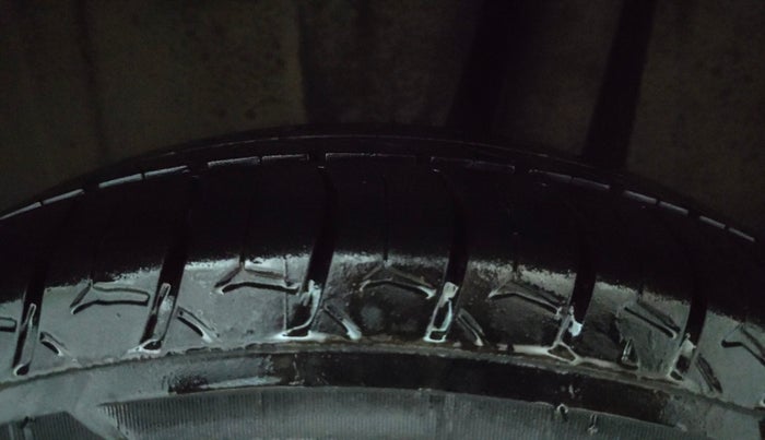 2021 Maruti XL6 ZETA AT, Petrol, Automatic, 84,940 km, Left Rear Tyre Tread