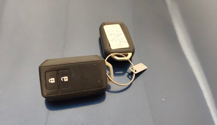 2021 Maruti XL6 ZETA AT, Petrol, Automatic, 84,940 km, Key Close Up