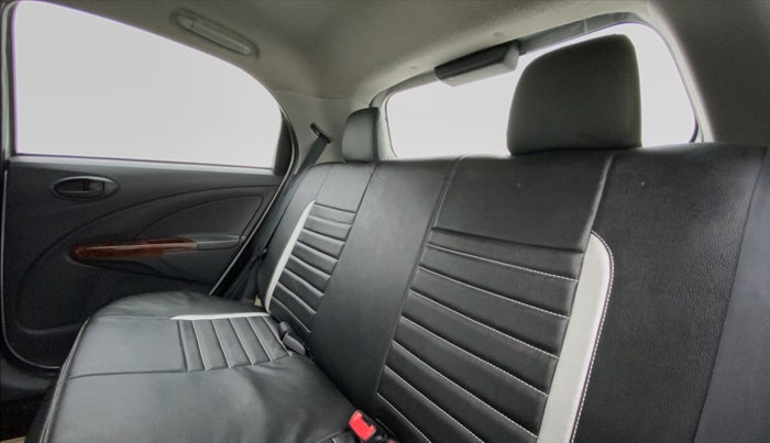 2013 Toyota Etios Liva GD, Diesel, Manual, 1,19,333 km, Right Side Rear Door Cabin