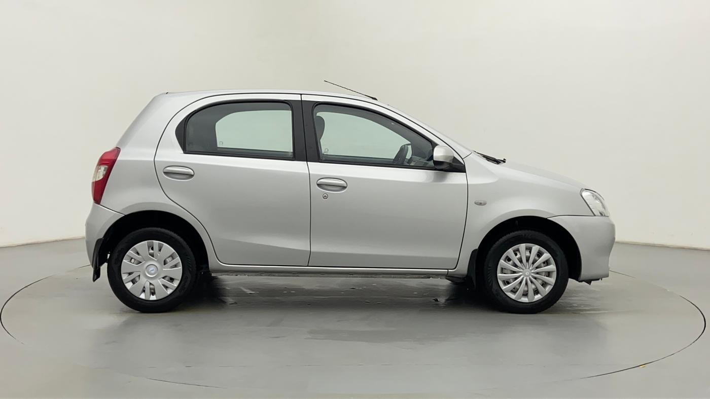 2013 Toyota Etios Liva GD, Diesel, Manual, 1,19,333 km, Right Side