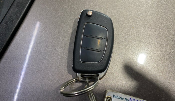 2014 Hyundai i20 MAGNA (O) 1.2, Petrol, Manual, 40,385 km, Key Close Up