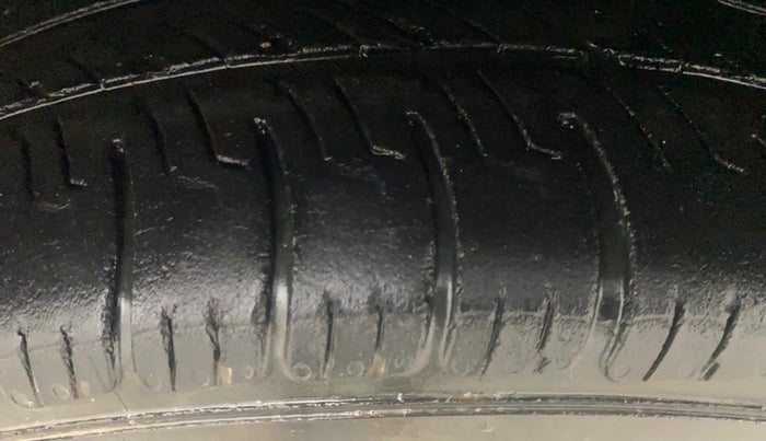 2017 Tata Zest XT PETROL, Petrol, Manual, 64,794 km, Left Front Tyre Tread