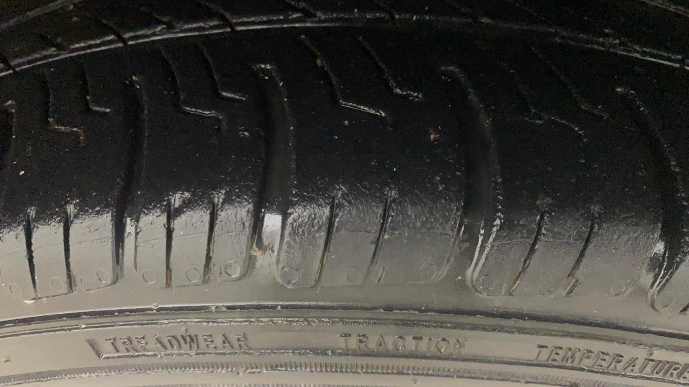 2017 Tata Zest XT PETROL, Petrol, Manual, 64,794 km, Right Front Tyre Tread
