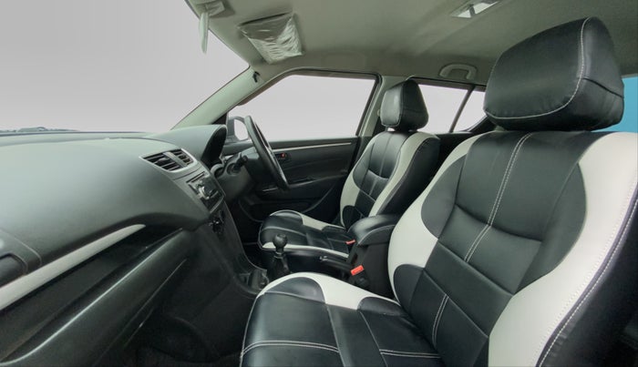 2016 Maruti Swift LXI (O), Petrol, Manual, 82,988 km, Right Side Front Door Cabin