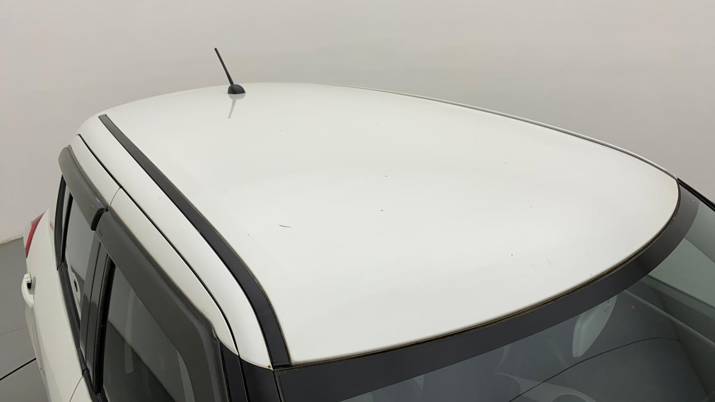 2016 Maruti Swift LXI (O), Petrol, Manual, 82,988 km, Roof